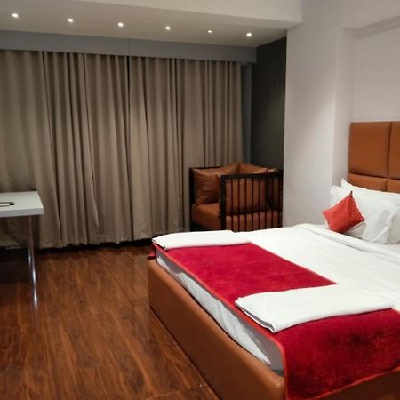 Hotel Balaji Central Ratlam Экстерьер фото