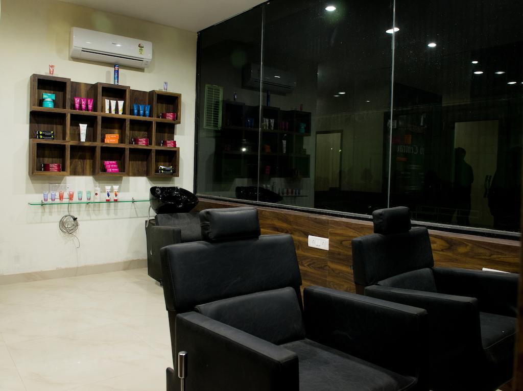 Hotel Balaji Central Ratlam Экстерьер фото